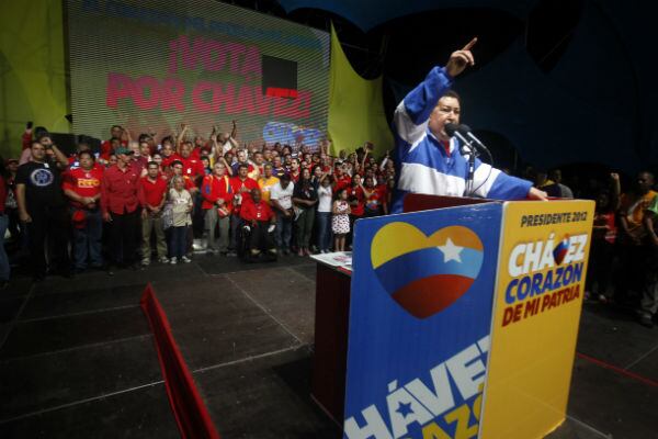 El presidente venezolano, Hugo Chávez, habla en un evento de campaña en Coro, estado Falcón (Venezuela)