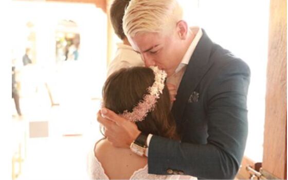 El futbolista colombiano actualmente es integrante del Al - Rayyan.