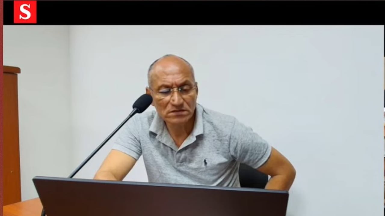 El exparamilitar Carlos Enrique Vélez, alias Víctor, continúa este martes su declaración en el juicio contra el expresidente Álvaro Uribe Vélez.