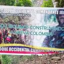 Las disidencias de las Farc dejaron esta pancarta en Dagua, Valle del Cauca, junto a una amenaza contra la alcaldesa de ese municipio.