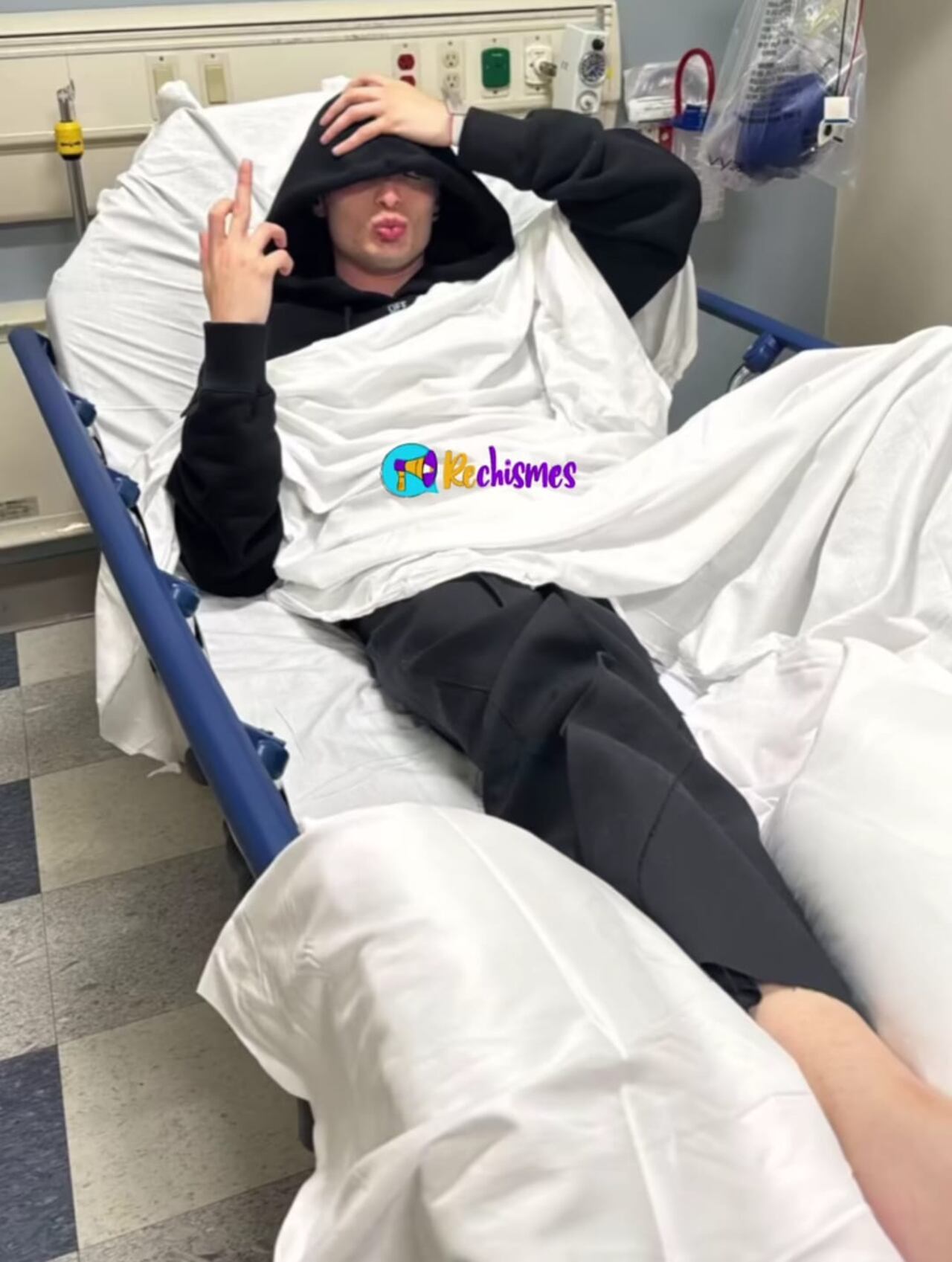 Desde el hospital agradeció el apoyo de sus fans y dijo que espera regresar muy pronto a los escenarios. Foto tomada de redes