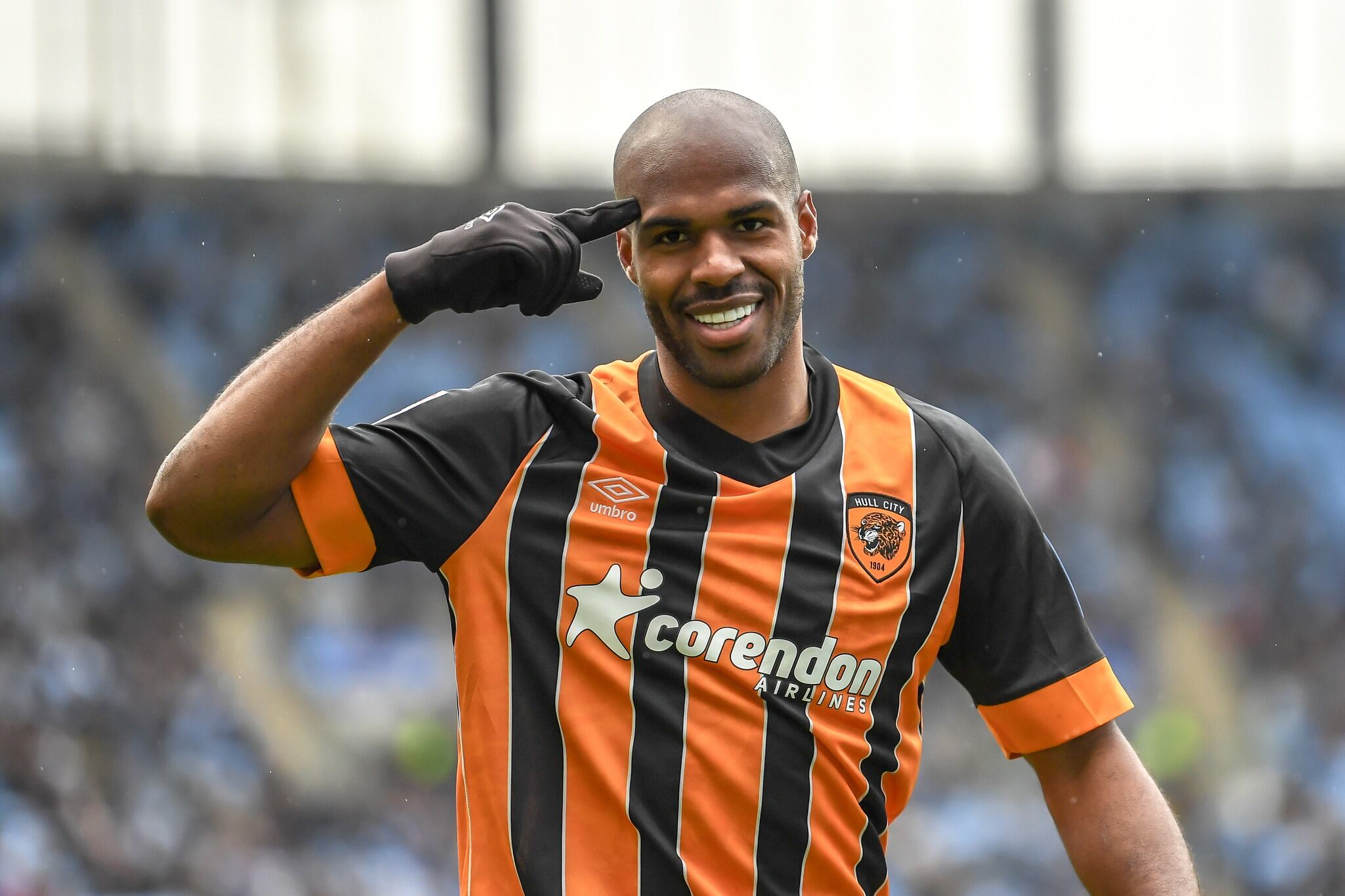 Óscar Estupiñán se marcó el golazo de la fecha en la segunda división de Inglaterra. Foto: Hull City.