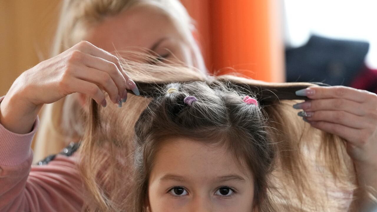 El cabello debe nutrirse para facilitar su crecimiento.