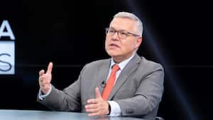 Ministro de Justicia, Néstor Osuna