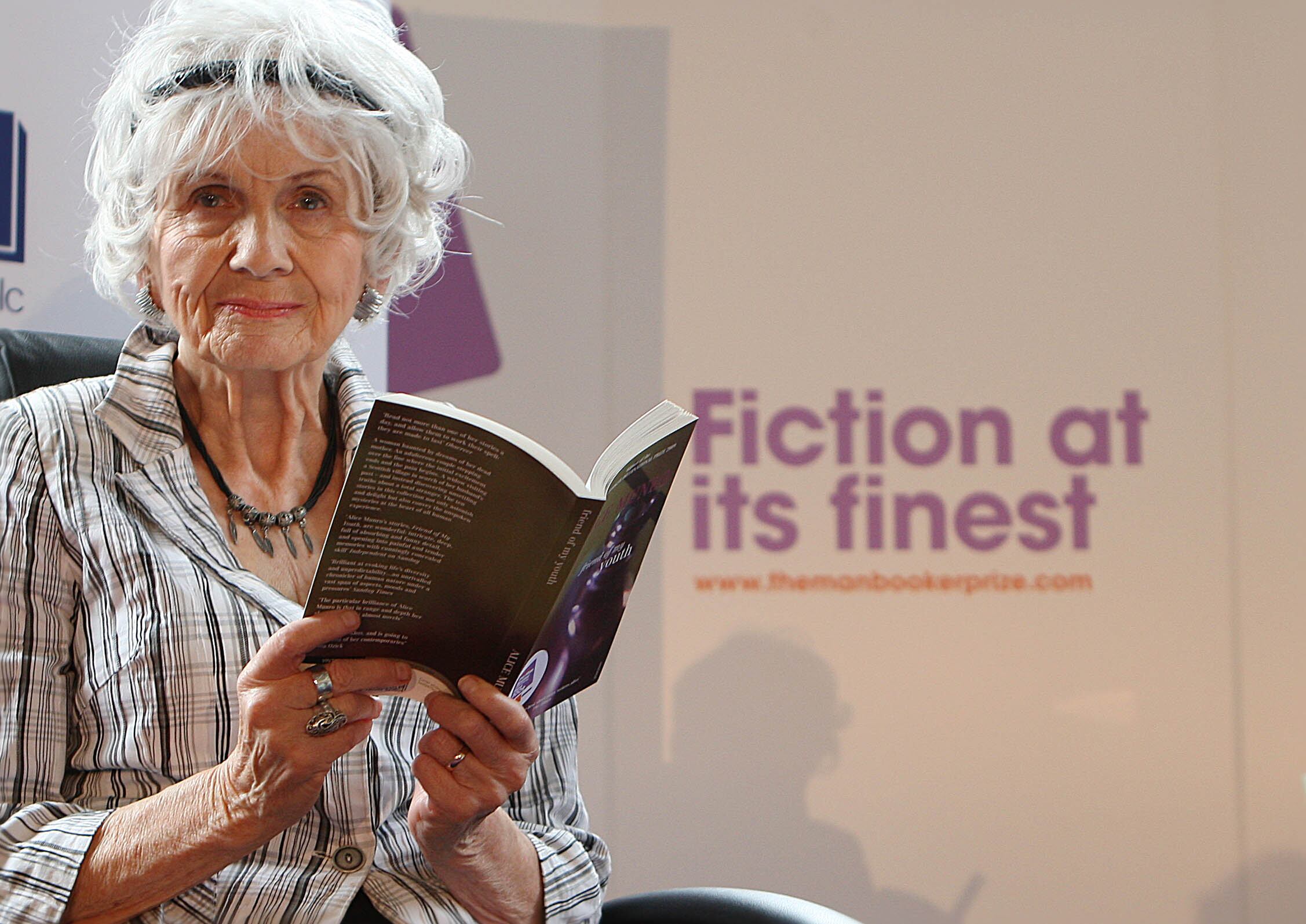 Alice Munro, ganadora del Booker International Prize de 2009 y del Nóbl de Literatura en 2013, en Dublín. Foto: Julien Behal - PA Images/PA Images via Getty Images