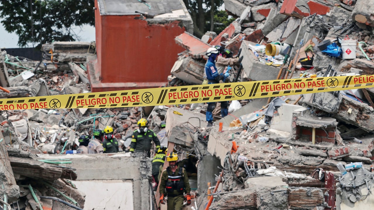 Edificio colapsado en Cali tras el terremoto del lunes 10 de agosto.