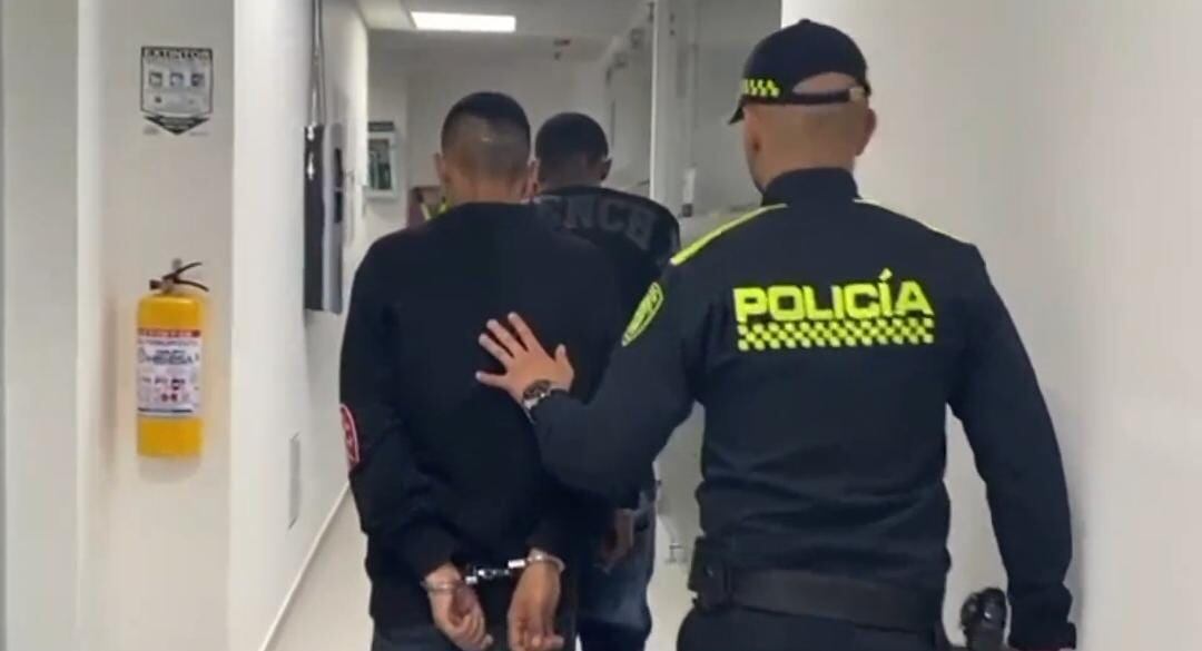 En el taxi iban cinco ocupantes que habrían participado en el hurto