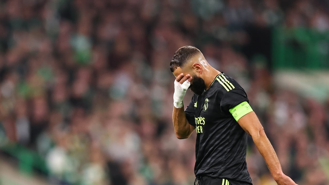 El delantero salió lesionado en el primer juego de Champions League.