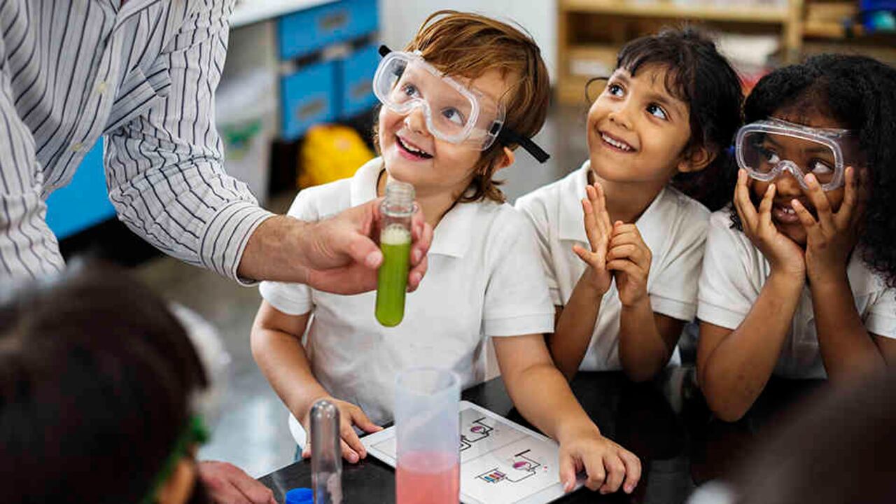 La ciencia es también la aplicación del conocimiento generado para comprender la realidad y poderla transformar.