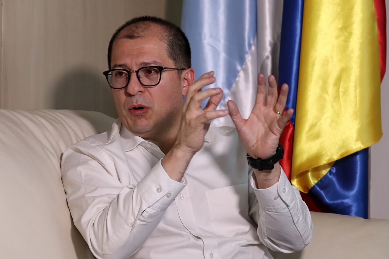 Reunión entre el fiscal Francisco Barbosa y la gobernadora del Valle Dilian Francisca Toro