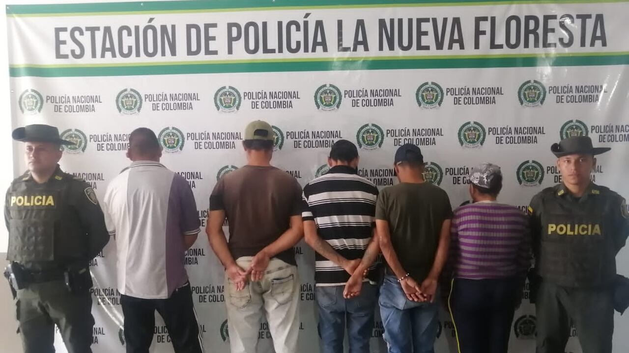 Los capturados, entre ellos una mujer, fueron dejados a disposición de la autoridad competente por el delito de contaminación ambiental.