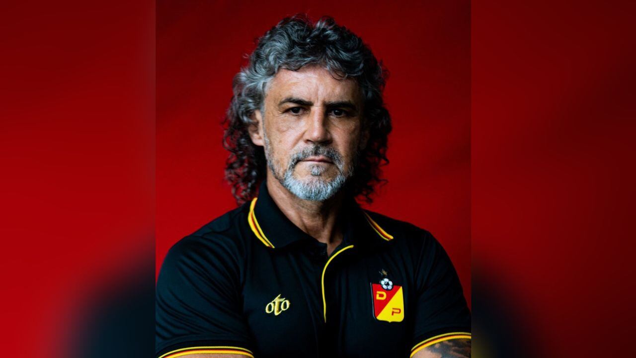 Leonel Álvarez.