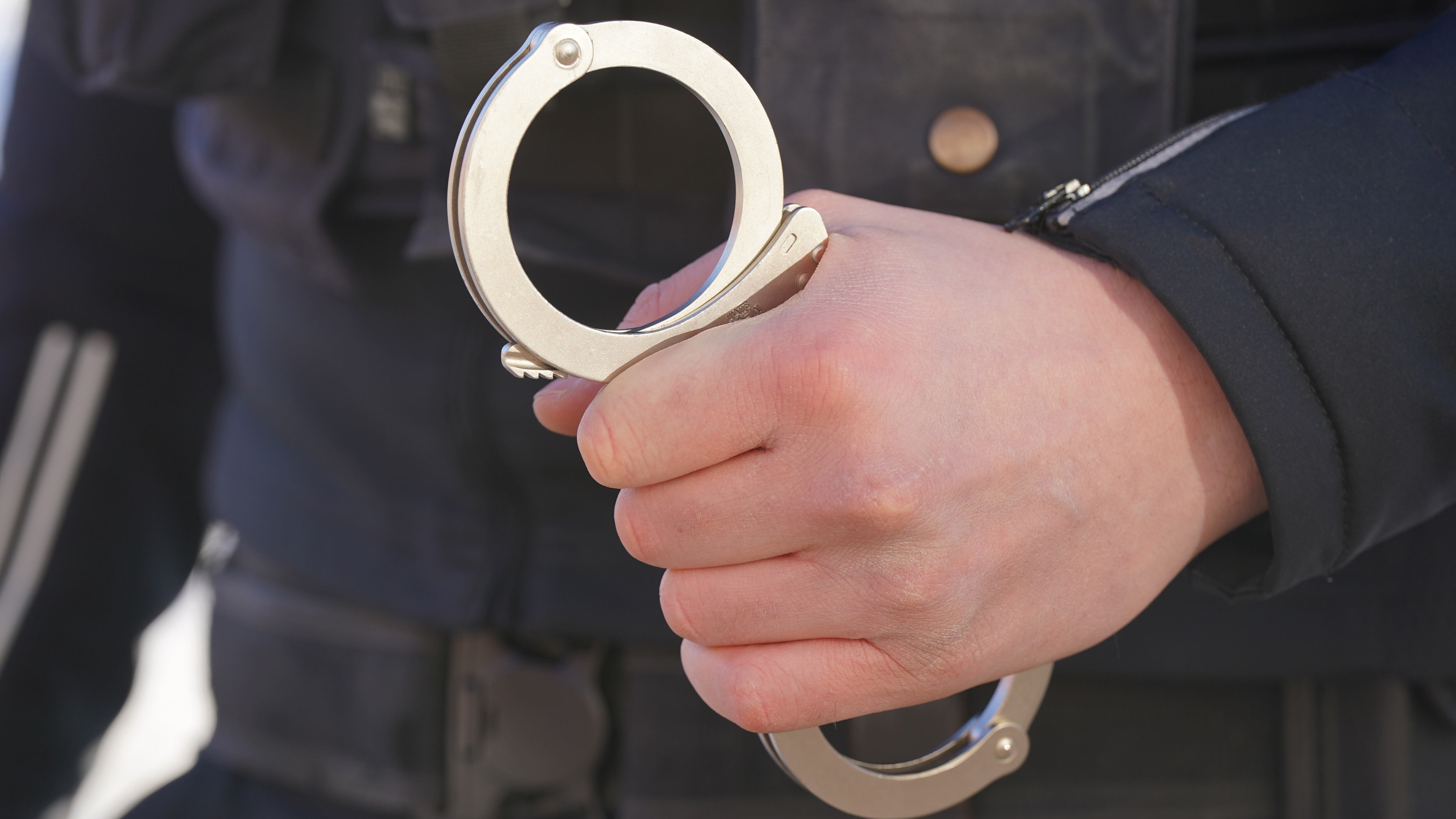 Detención de aficionados colombianos en España.