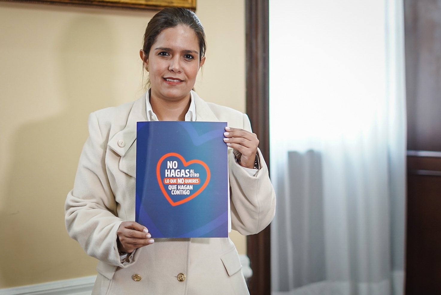 La senadora Karina Espinosa pretende tratar este tipo de temas desde una edad temprana en las instituciones educativas.