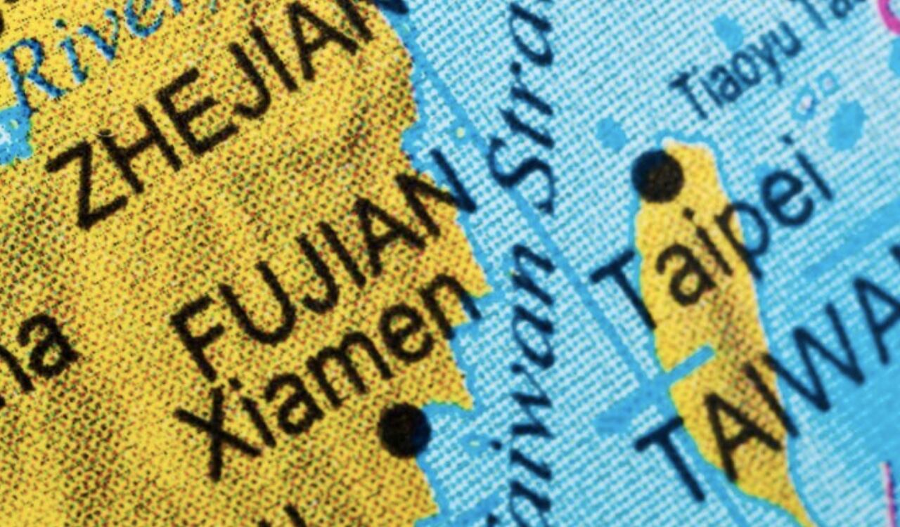 En el estrecho de Taiwán se habrían encontrado los restos del globo chino