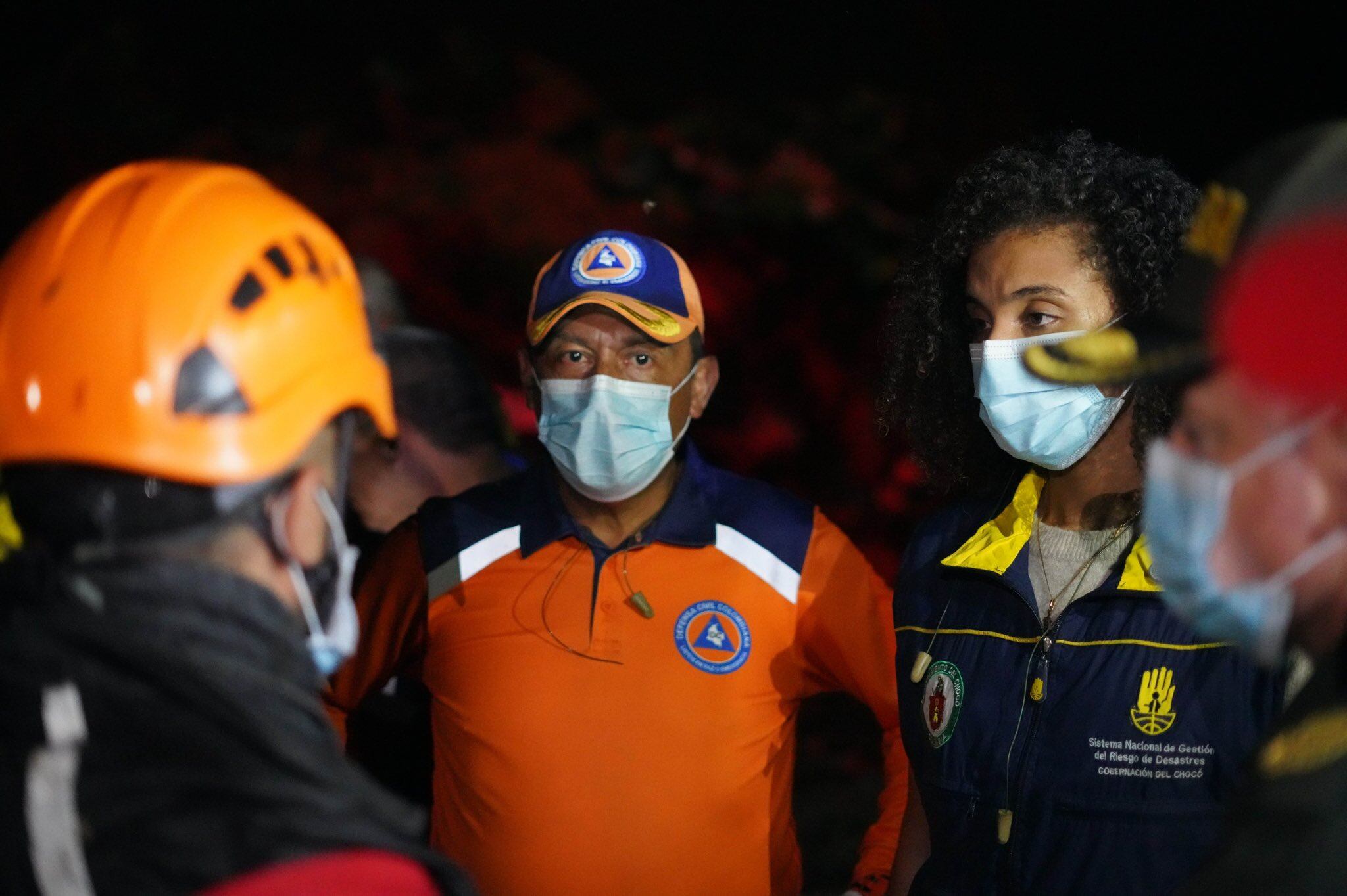“Hoy es un día de luto para el pueblo chocoano, nuestras oraciones están con las familias de las personas fallecidas, nuestros esfuerzos ya están en marcha para evacuar a los heridos”, dijo Córdoba Curi.