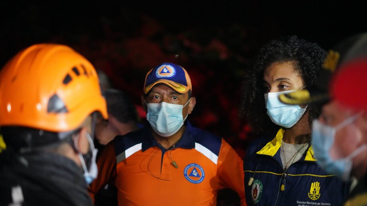 Desde el sitio de la tragedia, la Gobernadora del Chocó, Nubia Carolina Córdoba Curi coordinó las actividades de búsqueda y rescate con un solo objetivo: lograr el rescate de los heridos y encontrar personas con vida. Foto: Gobernación de Chocó