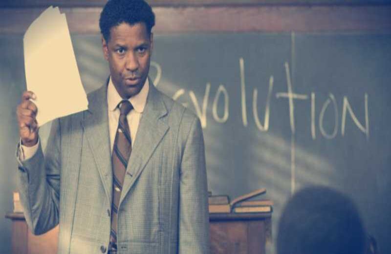 ‘The Great Debaters’ (2007). Denzel Washington interpreta a Melvin B. Tolson, un profesor en Wiley College en los años treinta. Es una institución tradicionalmente afroamericana, y Tolson entrena a sus estudiantes a debatir para competir contra prestigiosas instituciones blancas, desafiando una sociedad segregada e intolerante. 