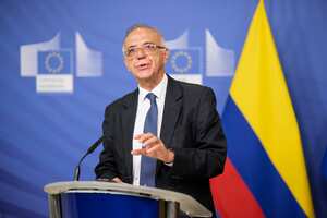 BRUSELAS, BÉLGICA - 30 DE SEPTIEMBRE: El Ministro de Defensa Nacional de Colombia, Iván Velásquez Gómez, asiste a una conferencia de prensa después de una reunión bilateral en el edificio Berlaymont, sede de la Comisión de la UE, el 30 de septiembre de 2023 en Bruselas, Bélgica. Representantes de la Unión Europea y Colombia mantienen el segundo Diálogo de Alto Nivel sobre Drogas, encabezado por la comisaria del Interior, Ylva Johansson, y el ministro de Defensa colombiano, Iván Velásquez Gómez. (Foto de Thierry Monasse/Getty Images)
