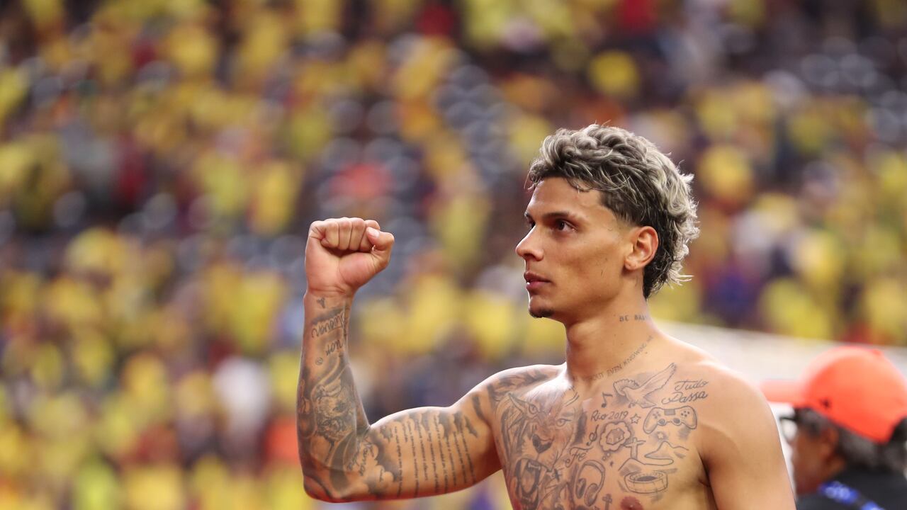 Richard Ríos sigue esperando definir su salto hacia Europa