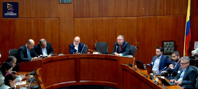 Mesa de trabajo en el Congreso de la República, sobre la situación de Air-e