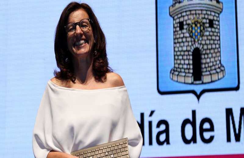 Juanita León, directora de La Silla Vacía, obtuvo el premio en la categoría cobertura con su trabajo 'La justicia que sale de La Habana'.