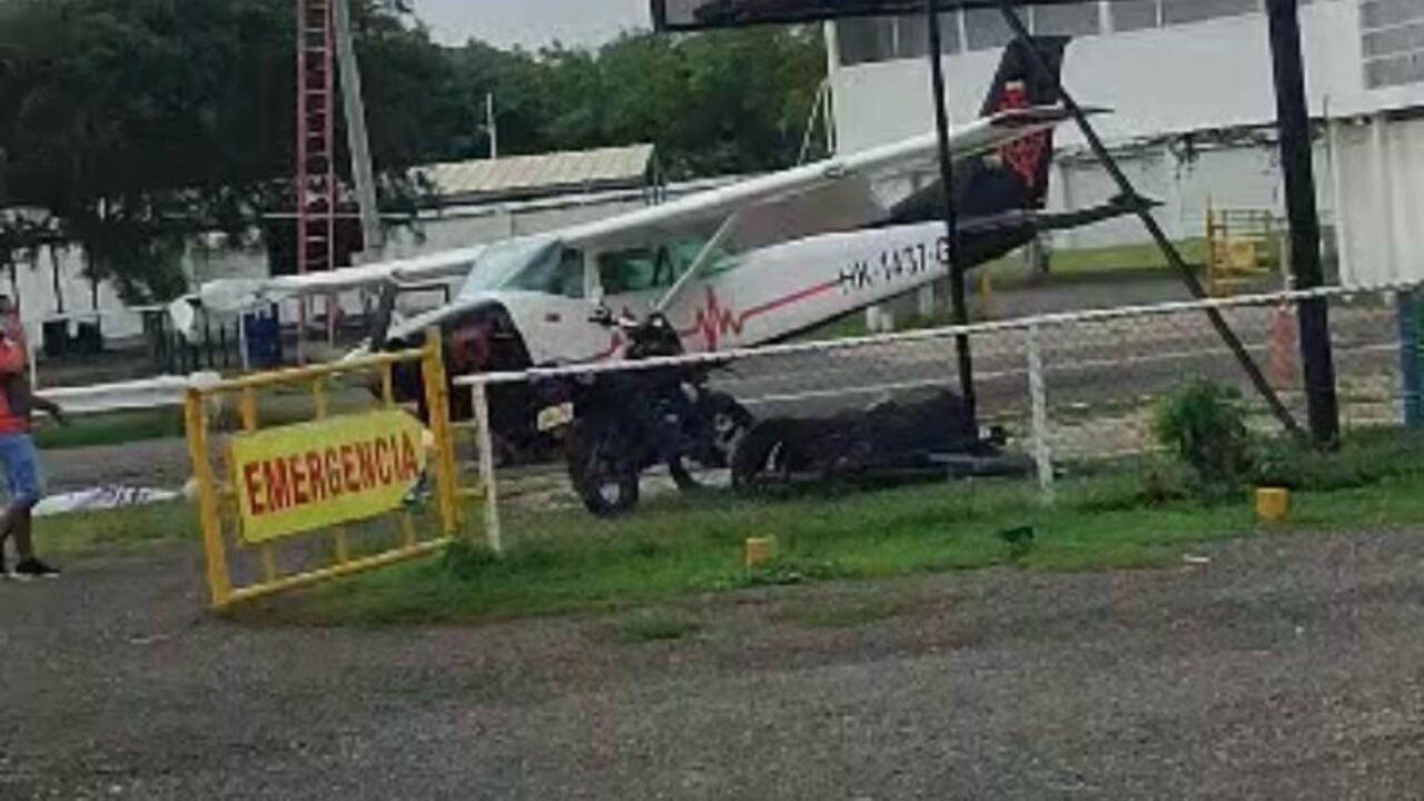 La avioneta sobrevolaba la zona y habría aterrizado de emergencia