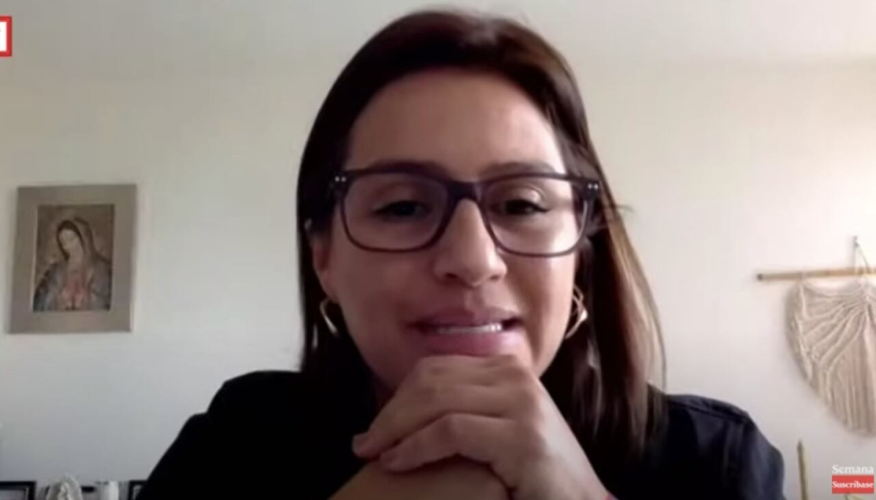 Senadora Paola Holguín