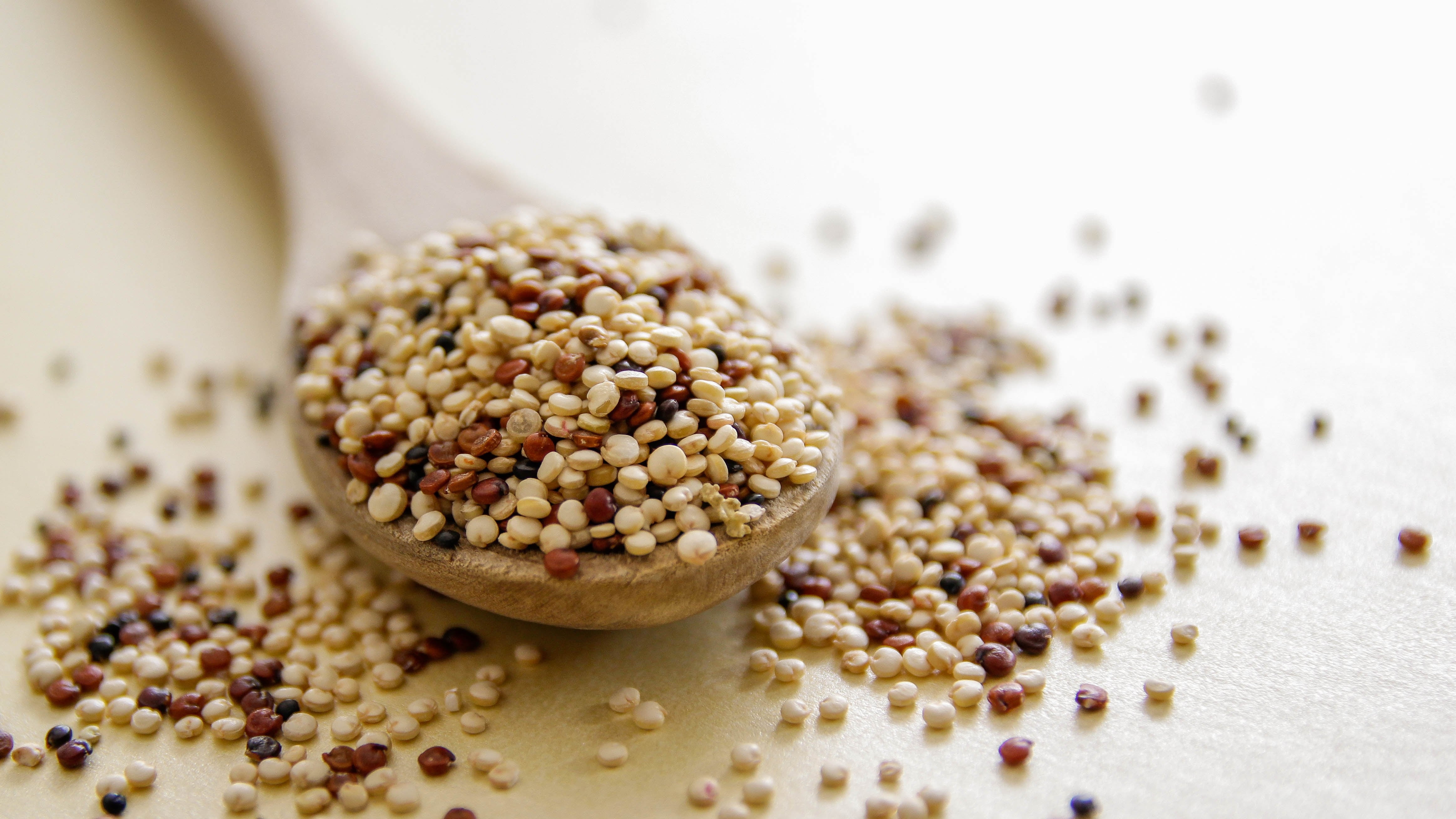 La quinua es considerado un superalimento que favorece el cuerpo de diferentes maneras.