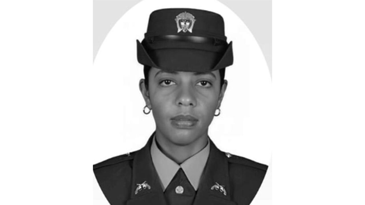 Patrullera Luisa Fernanda Zuleta (Departamento de Policía Antioquia).
Falleció el 24 de julio. Yarumal (Antioquia): 23 de julio. Posibles autores: ‘Clan del Golfo’.