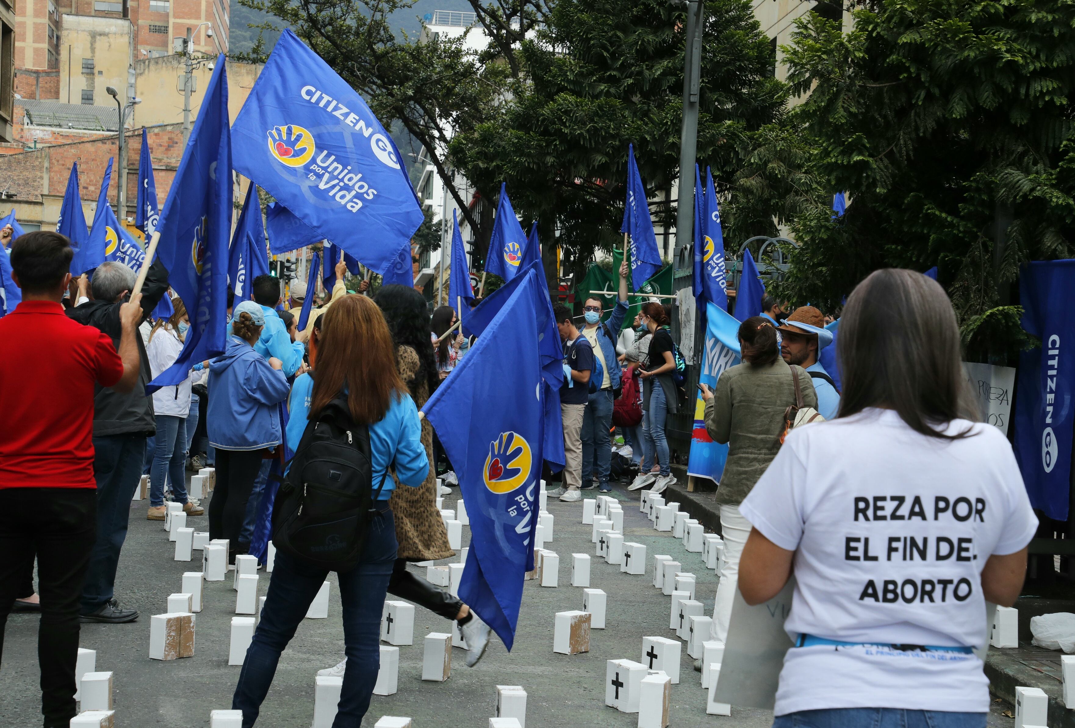 Manifestaciones en pro y contra del Aborto, frente a la Corte