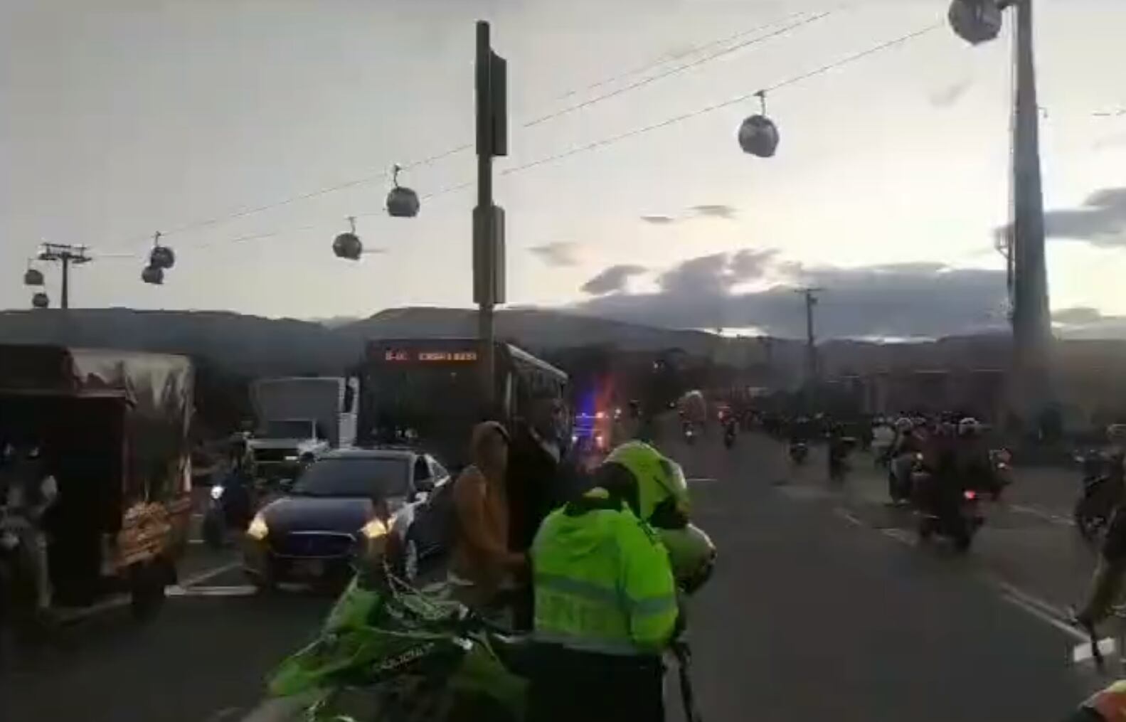 El hecho generó gran congestión vehicular en la zona.