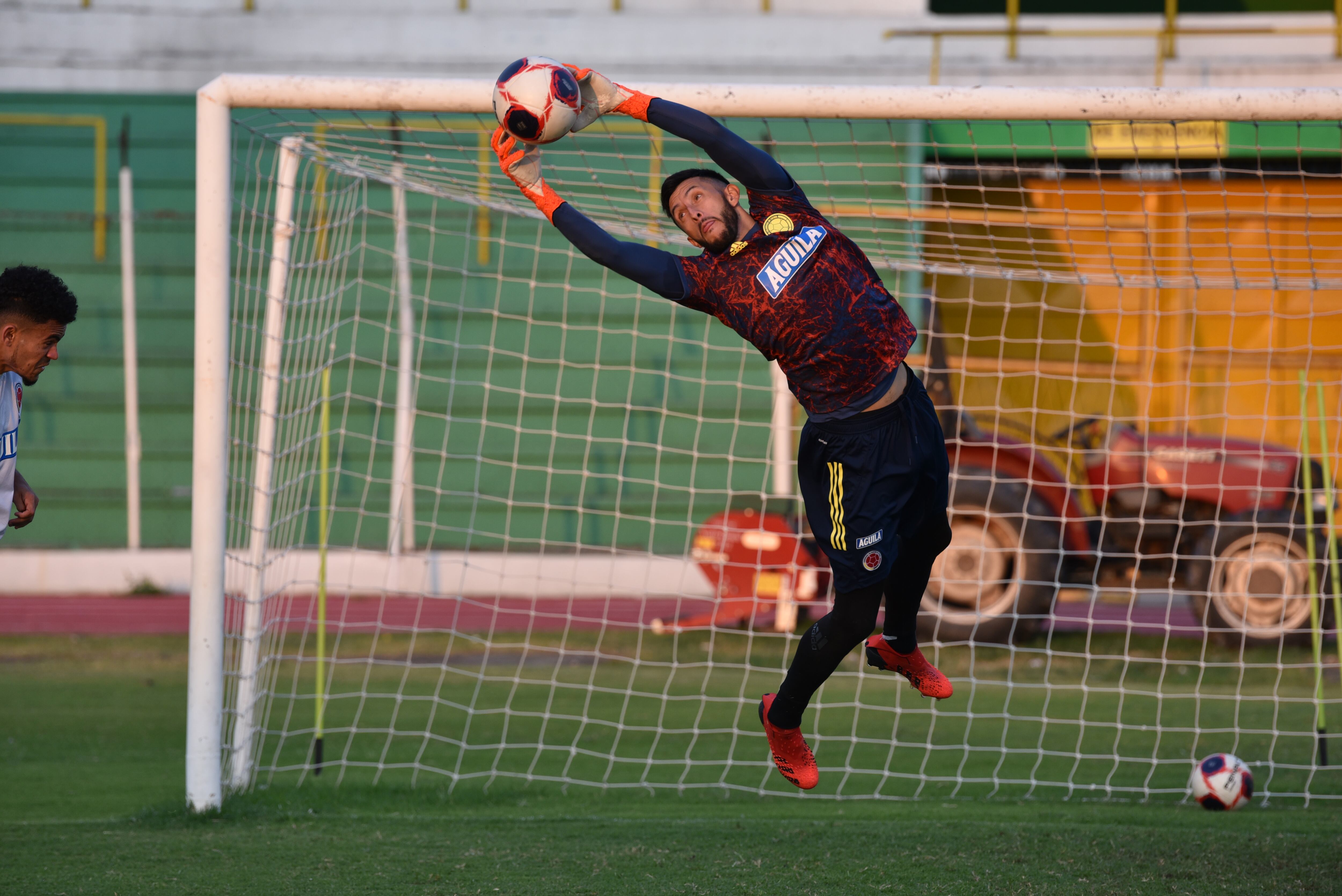 Entrenamiento de la Selección Colombia Masculina de Mayores, realizado en el estadio Ramón Tahuichi Aguilera en Santa Cruz de la Sierra, Bolivia
Derechos de fotografía autorizados por FCF