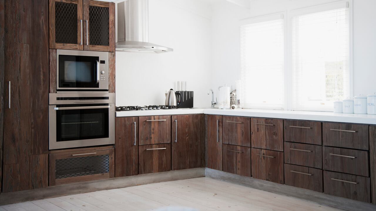 Una de las herramientas esenciales dentro de cualquier cocina moderna son los electrodomésticos.