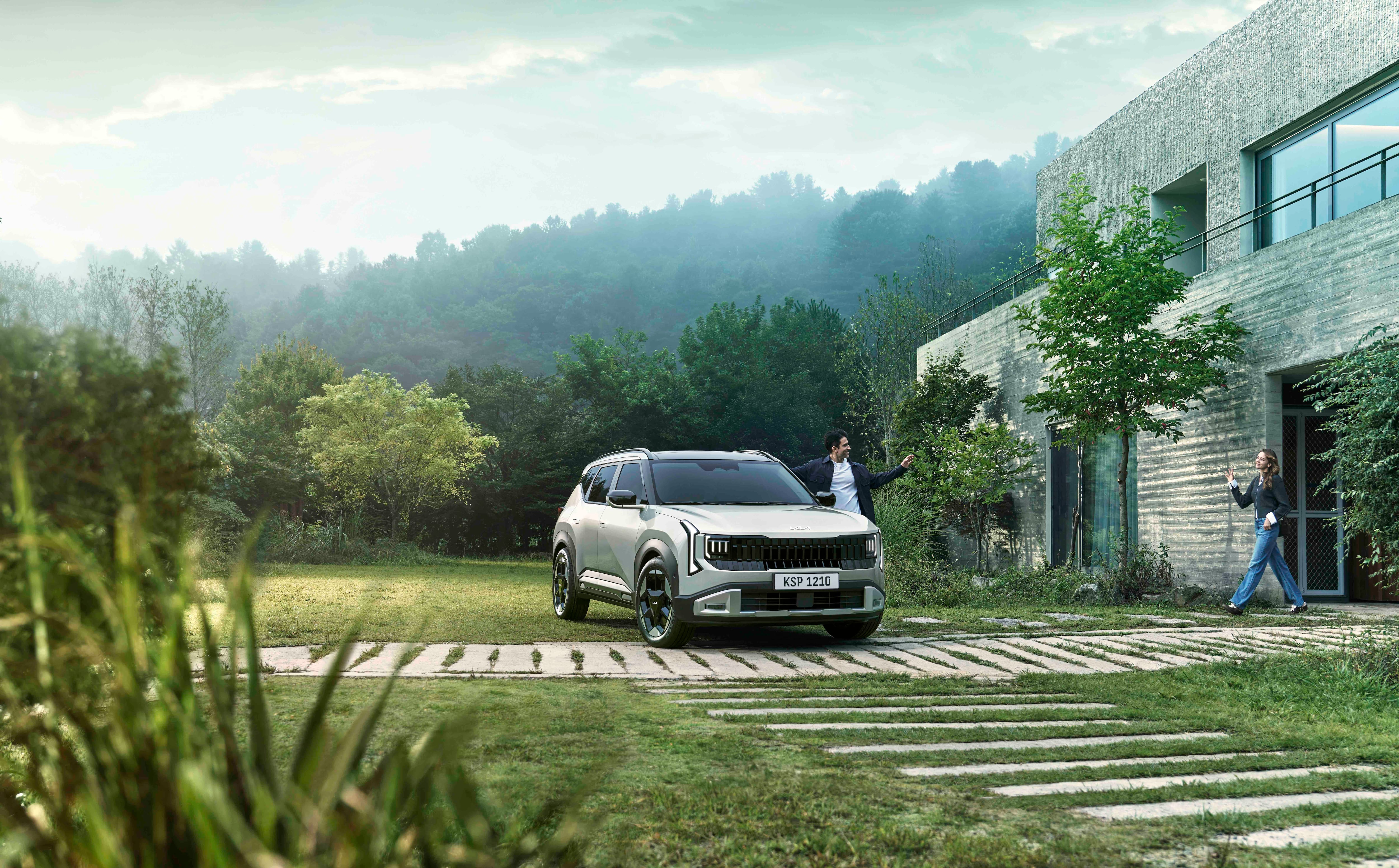 Kia renueva su portafolio en Colombia con tres SUV: así son el Niro HEV, EV2 y el nuevo Seltos
