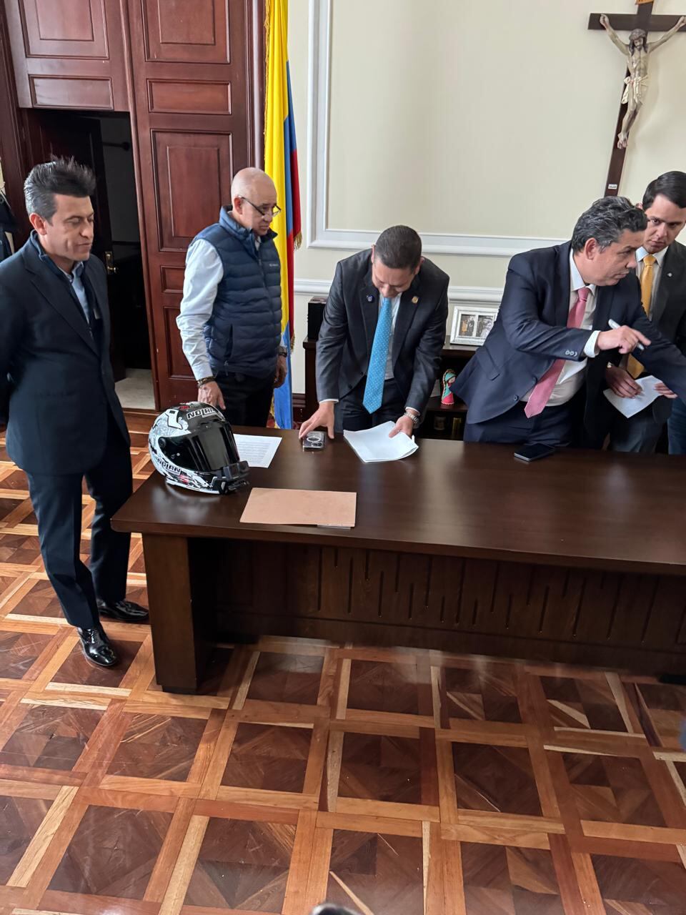 Proyecto de ley del representante Wilmer Guerrero busca frenar abusos de grúas y patios