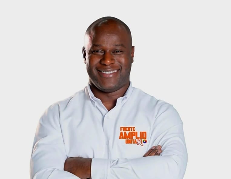 Víctor Golu es candidato al Senado del Frente Amplio.