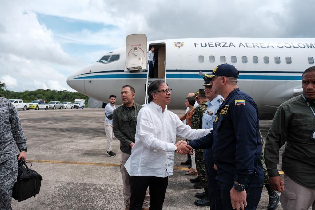 Presidente Petro llega a la cumbre en Leticia