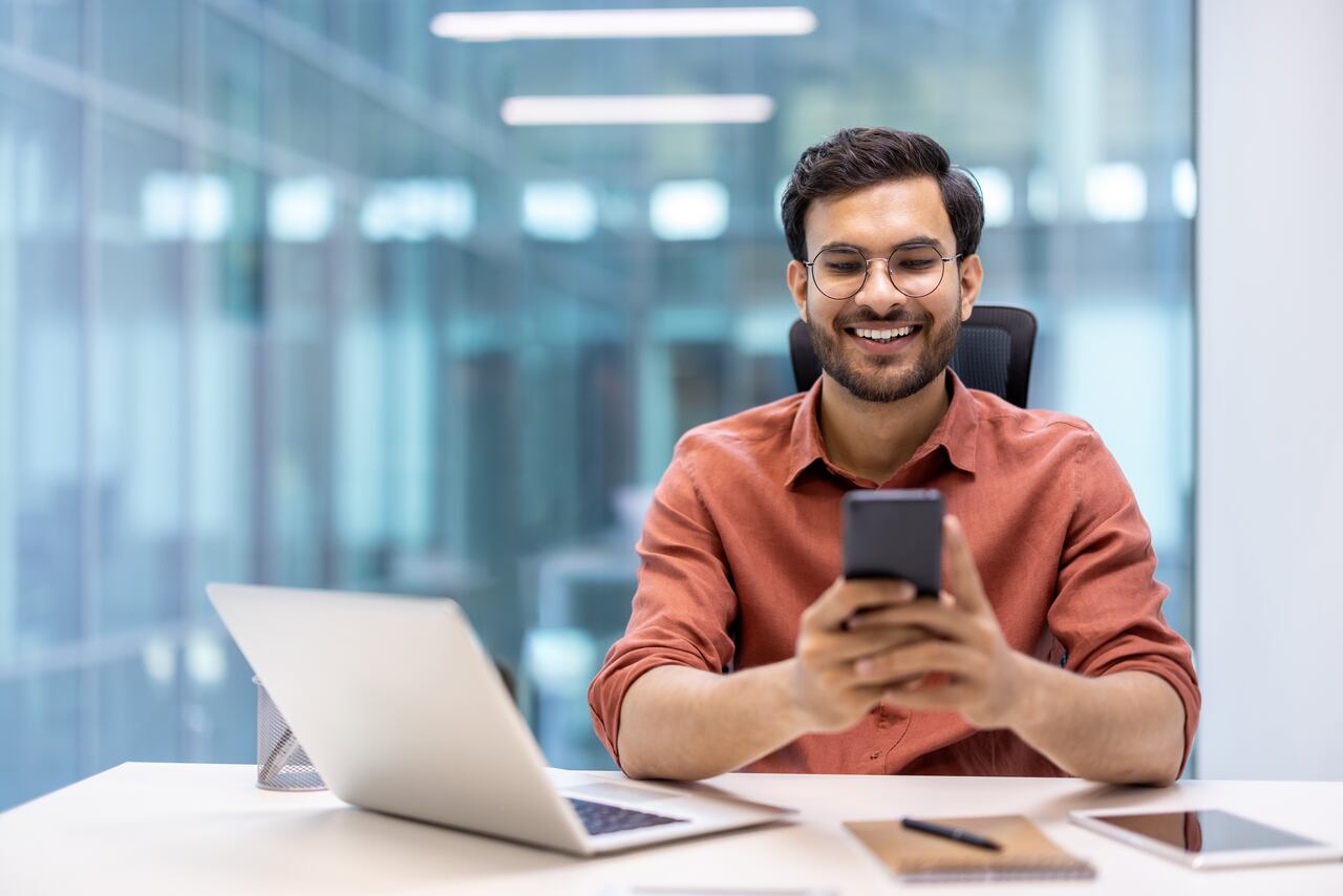 Uno de los principales retos para los profesionales que trabajan de manera remota han sido los costos elevados de las transferencias internacionales a través de los sistemas bancarios tradicionales.