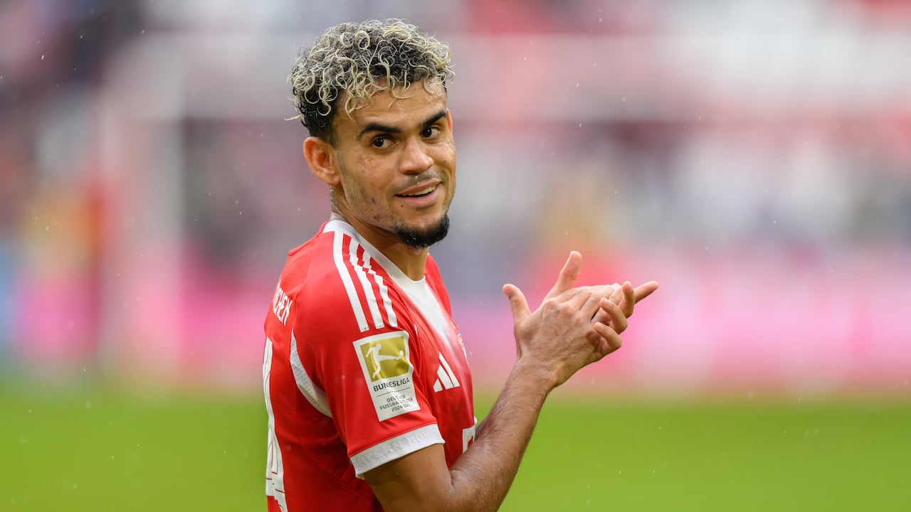 MUNICH, GERMANY - AUGUST 02: Luis Diaz of FC Bayern München reacts after the pre-season friendly match between FC Bayern München and Olympique Lyonnais at Allianz Arena on August 02, 2025 in Munich, Germany. (Photo by Christian Kaspar-Bartke/Getty Images)