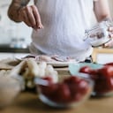 Foto de referencia sobre sal en las comidas