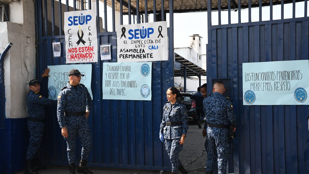 Guardias Inpec Alianza criminal, detrás de atentados a guardias del Inpec - El País