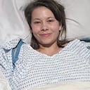 Por diez años Bindi Irwin, hija del cazador de cocodrilos, padeció esta dura enfermedad.