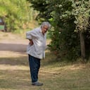 El expresidente de Uruguay José "Pepe" Mujica espera la llegada del presidente de Brasil, Luiz Inácio Lula da Silva, en su finca en las afueras de Montevideo, Uruguay, el miércoles 25 de enero de 2023.