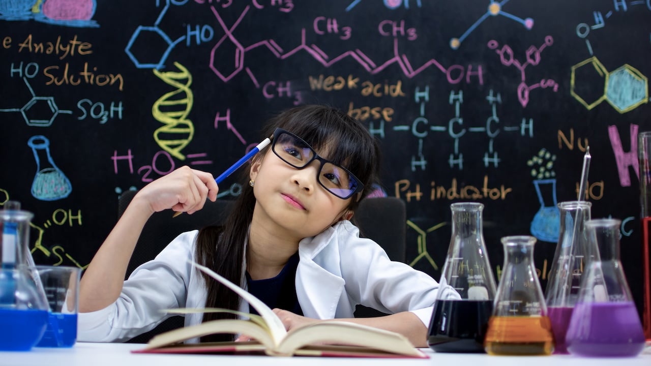 Las familias más ricas de Estados Unidos pagan millones de dólares por tener "hijos genio"