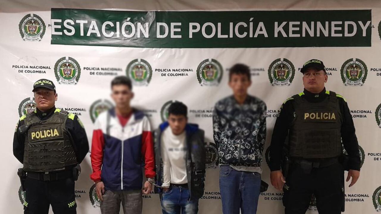 Capturados en flagrancia tres sujetos que colocaban panfletos del Tren de Aragua en locales de Kennedy