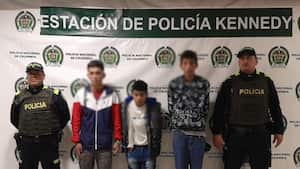 Capturados en flagrancia tres sujetos que colocaban panfletos del Tren de Aragua en locales de Kennedy