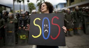 El partido opositor Voluntad Popular afirmó que la juez Ralenis Tovar Guilén ordenó la captura de Carlos Vecchio.