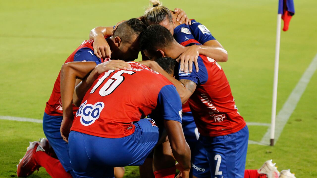 German Gutierrez of Independiente Medellin celebrates after scoring the goal of his team during Match for the date 12 between Independiente Medellin and Atletico Bucaramanga part of the BetPlay DIMAYOR League II 2021 played at stadium in Atanasio Girardot in Medellin city. Photo: VizzorImage / Donaldo Zuuaga / Contribuidor