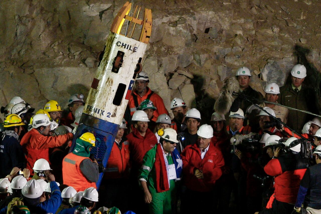 Rescue Of Trapped Chilean Miners Starts In Copiapo